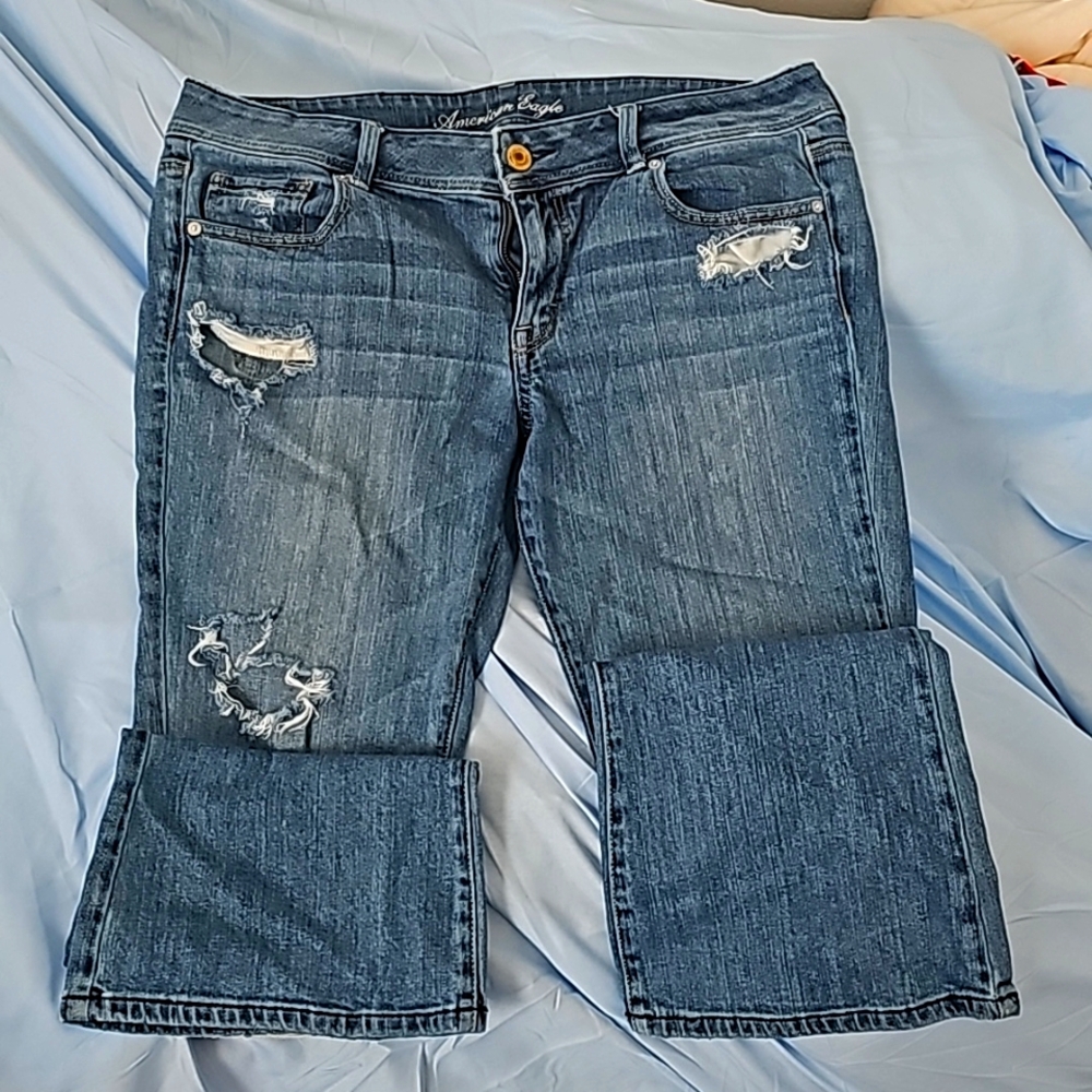American Eagle boot cut jeans. Medium wash. Sz 14